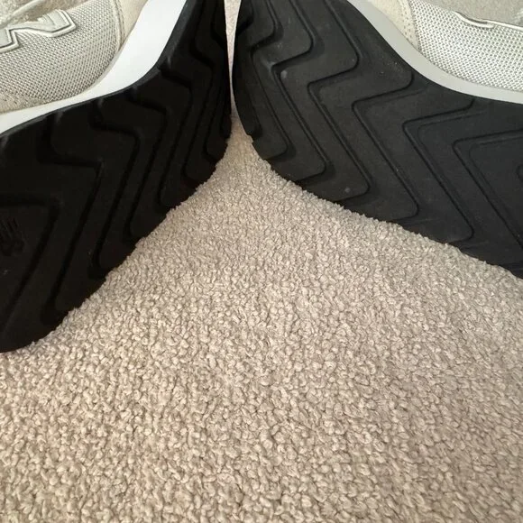 New Balance 574 Suede Mesh Sneakers – Size 8, White/Nude - Picture 8 of 8